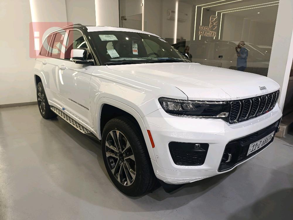 جیپ گراند شیرۆکی